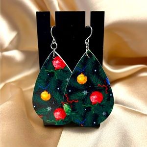 Handmade holiday Christmas earring.